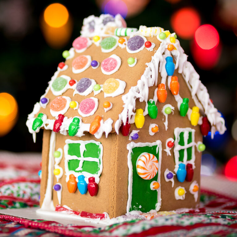 How To Make An Easy, Yet Impressive, Gingerbread House - Price Chopper ...